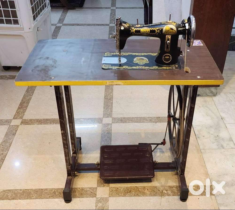 USHA company Silai Sewing machine with foot pedal