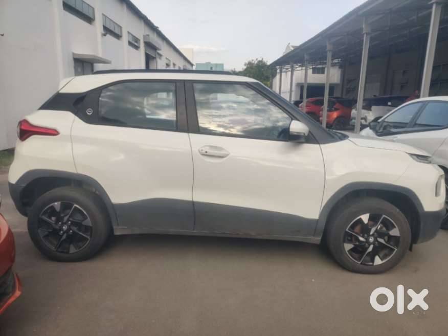 Tata Punch Accomplished Dazzle Sunroof CNG, 2023, CNG & Hybrids