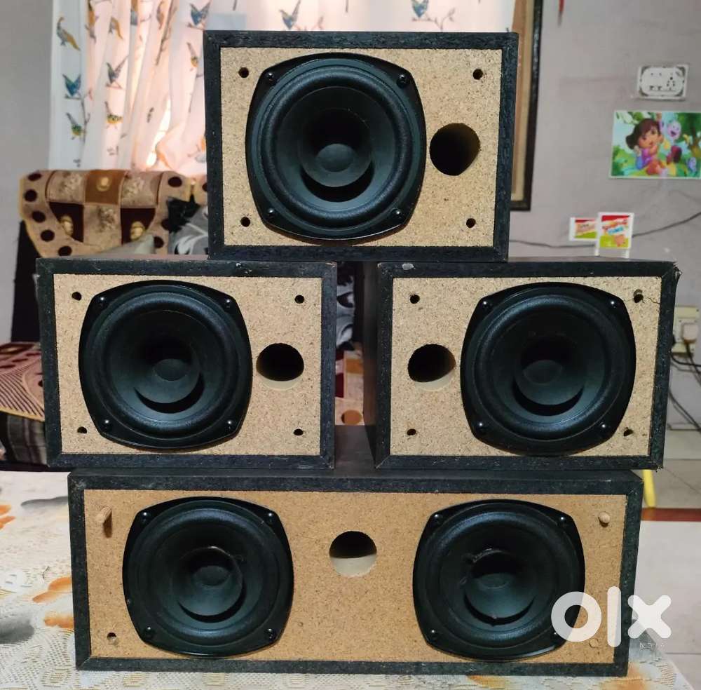 Pioneer speakers 3 surround 1 center good condition