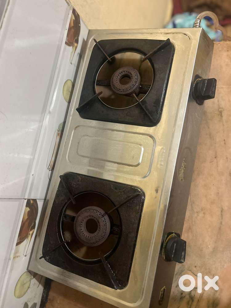 Gas stove in use good condition