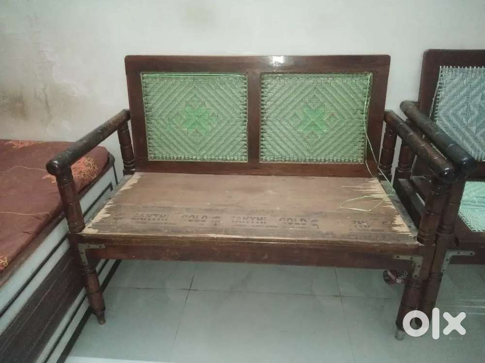 Pure sagwan wood 4 seater sofa