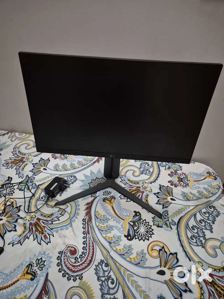 144Hz LG ultragear monitor