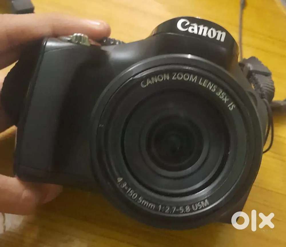 Canon PowerShot Super Zoom Camera - 35X Optical Zoom