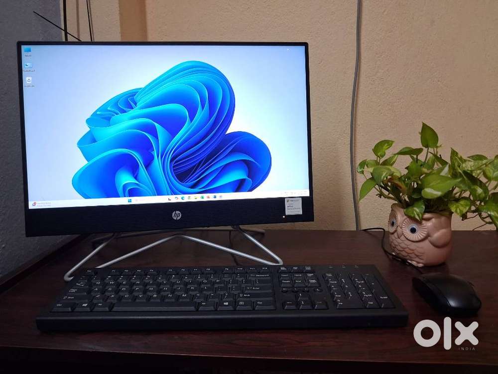 HP All in one, core i3, 10th gen, 8 gb ram, 256 gb SSD