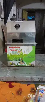 Sugarcane juice machine