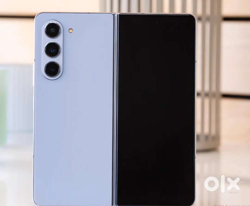 Samsung FOLD 5 256 GB icy blue color