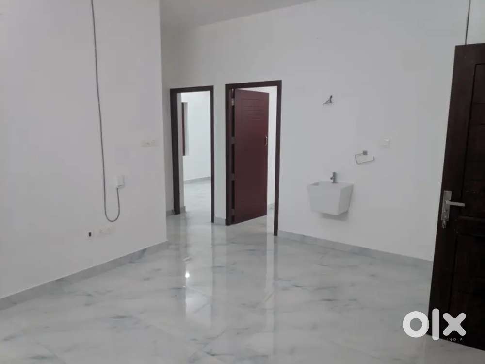 2 bhk house rent for bachelers near karaparamba