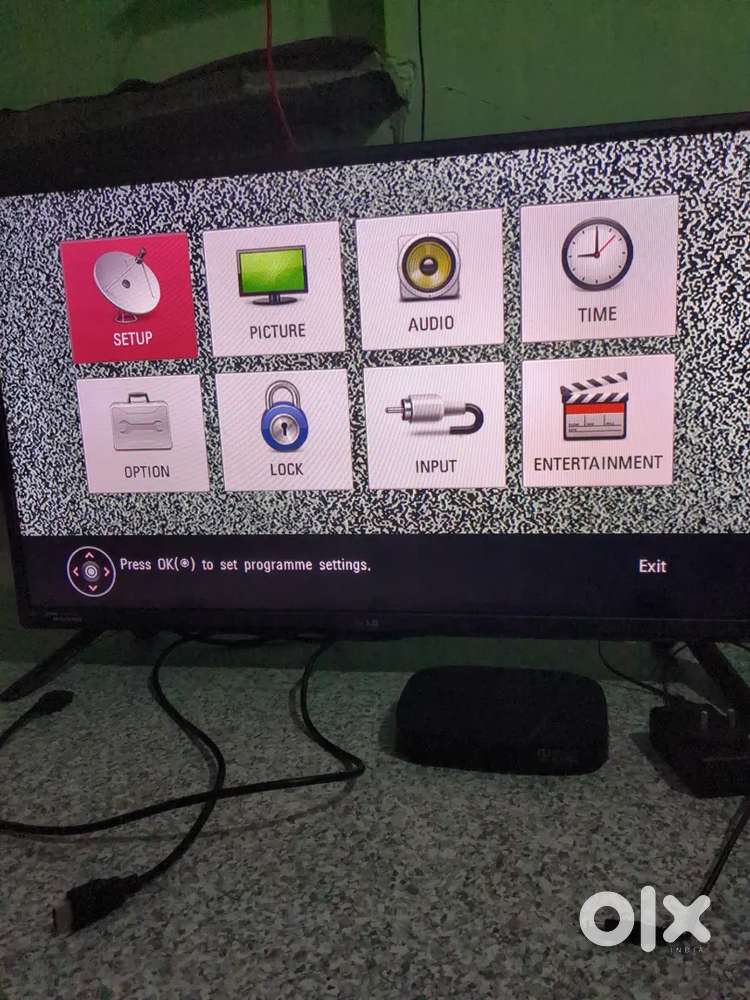 LG 32 inch Dolby Digital TV.