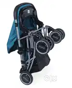 Baby hug stroller