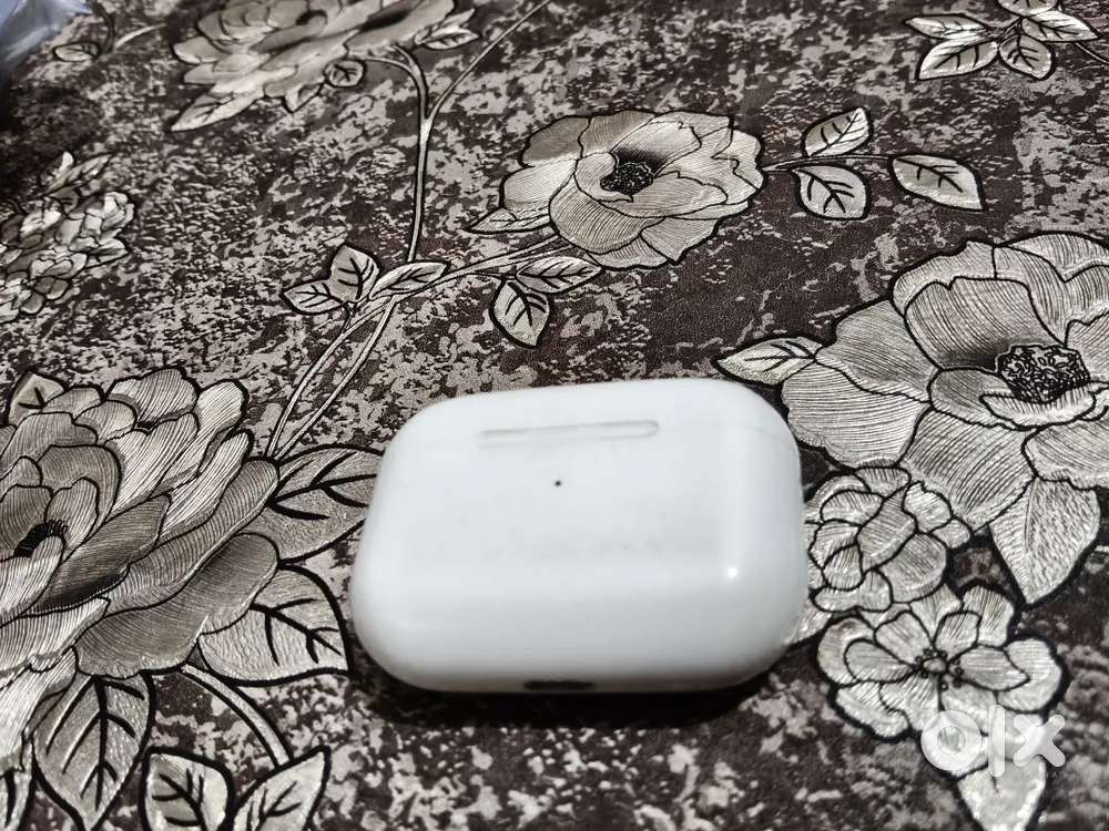 Apple original airpods 2022 model