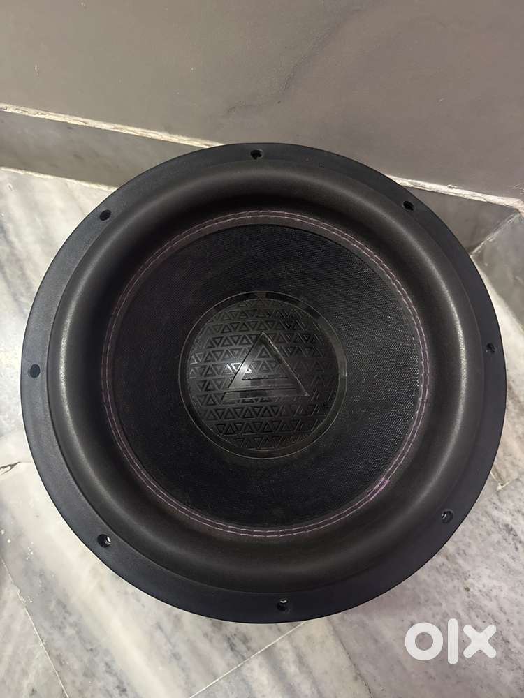 Aura subwoofer
