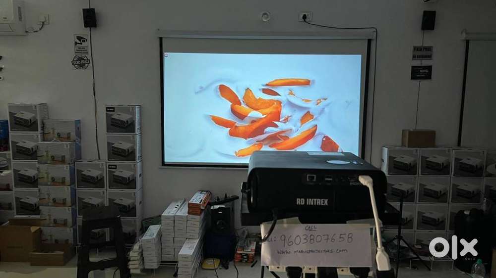 New Best quality 4K 3D projectors and screens wall tripod at wholesale