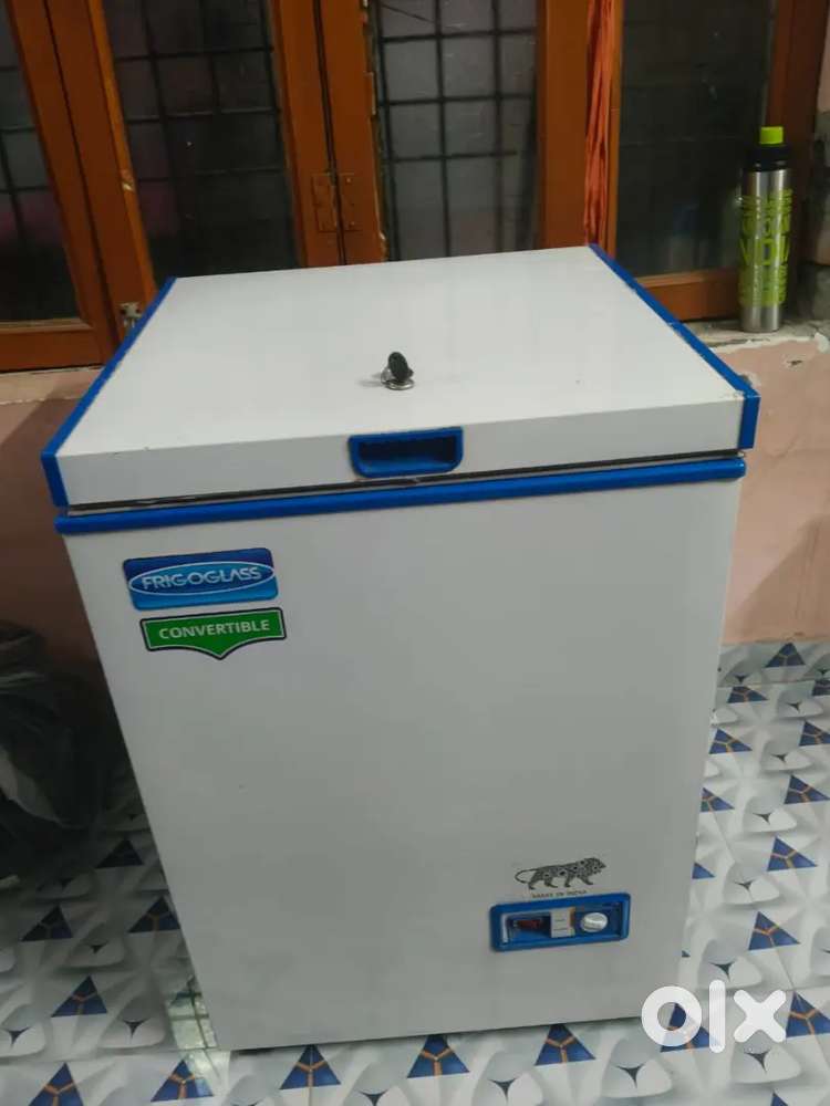 New condition deep freezer 8 mahine ki warranty Baki Hai cmpany 100lt