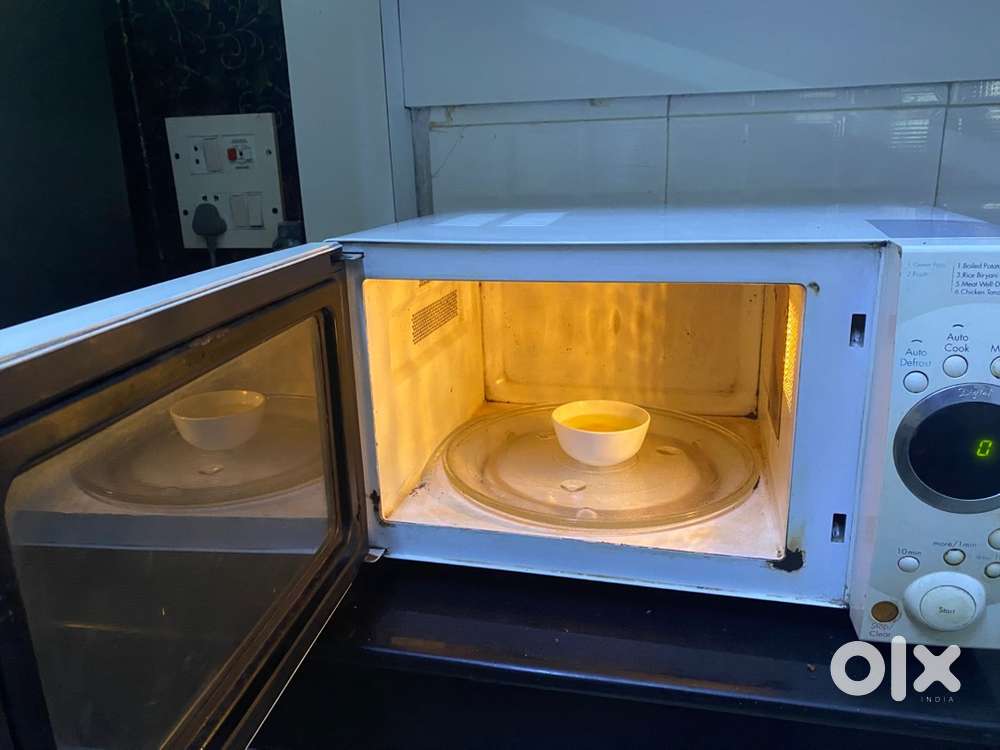 28 Liters LG Microwave Convection & Grill