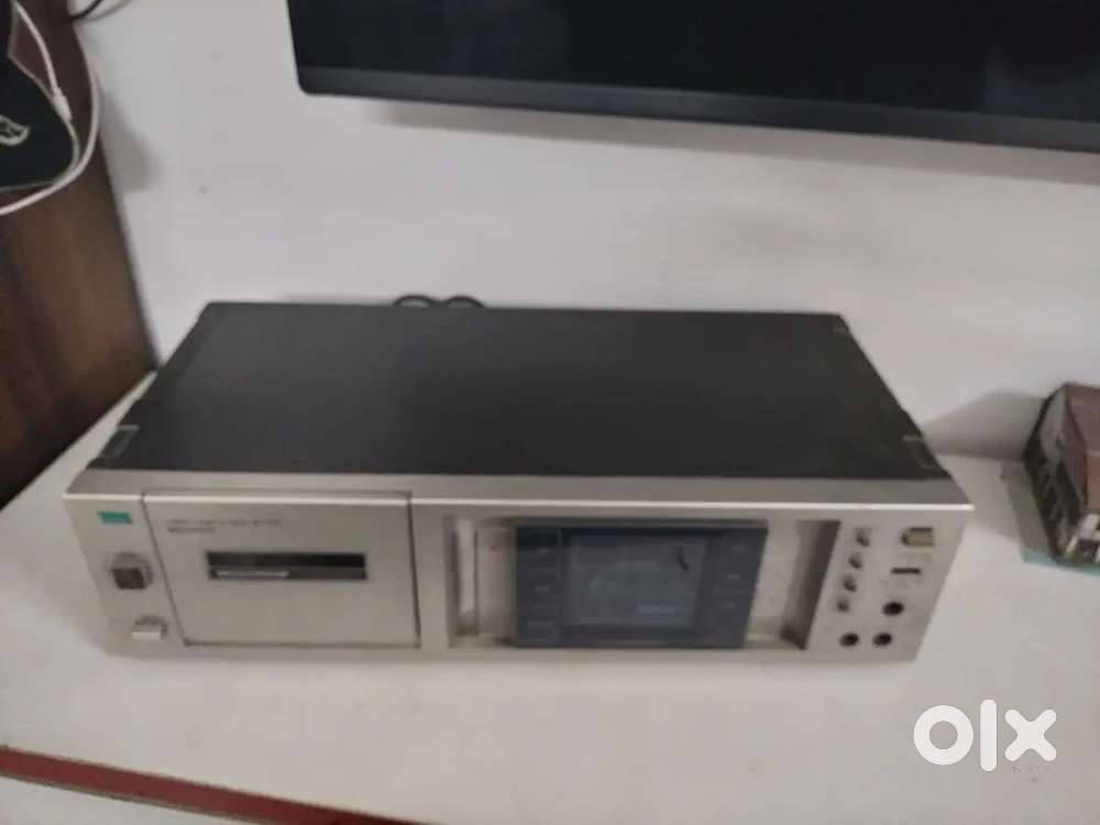 Sansui D77 F cassette tape deck
