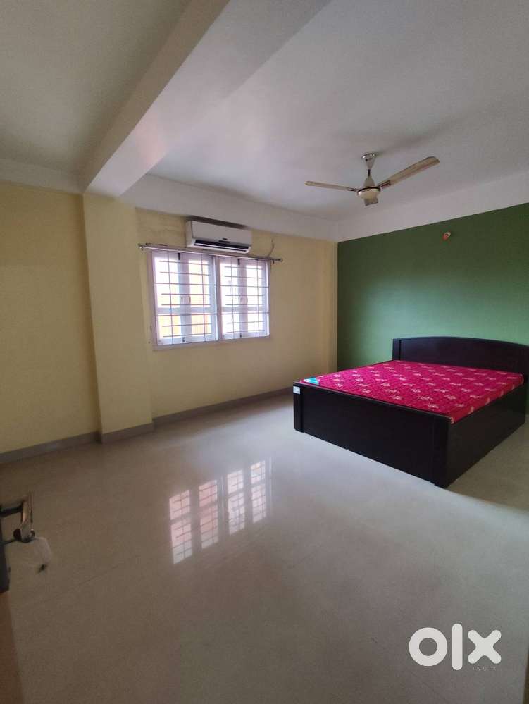 3 BHK Semi Furnished
