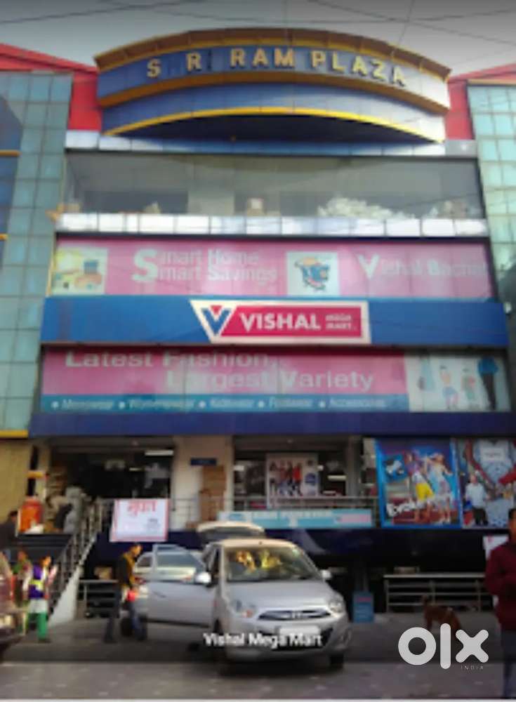 Vishal mega Mart facer new candidate argent lead girls boys