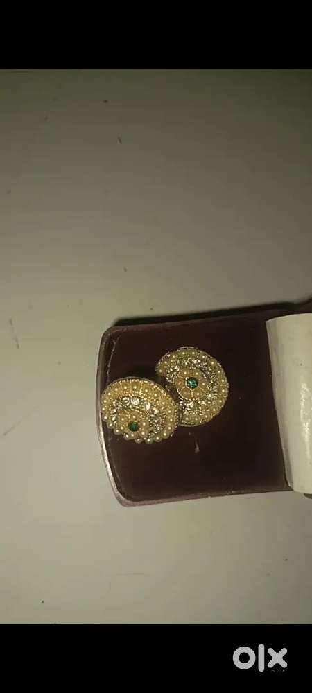 Original gold earings
