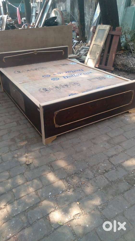 5x7 Brand New Box Bed