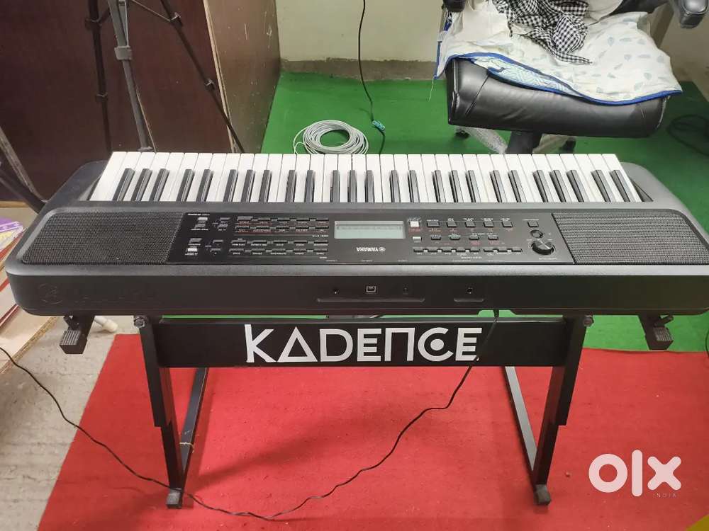 Yamaha Keyboard PSR E383 61Key