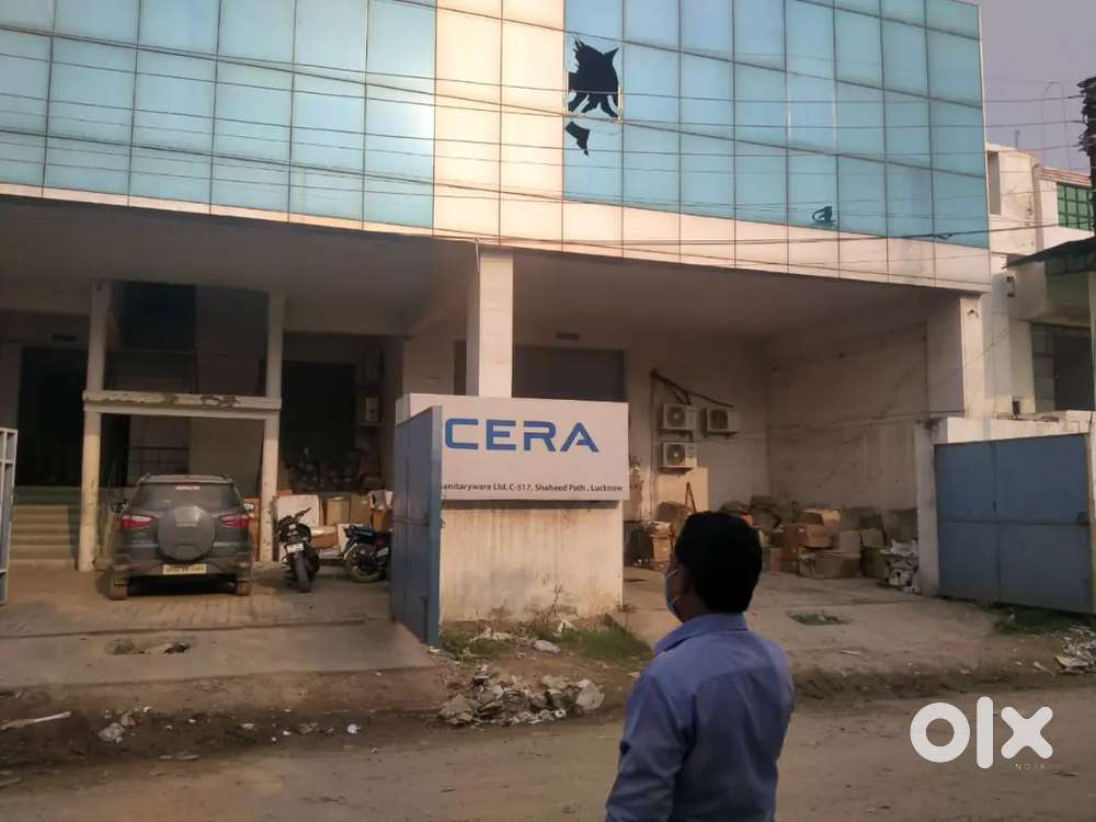 Very prime location Wearhouse for rent in transport nagar