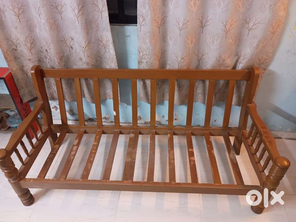 1 sofa and 2 chair for sell