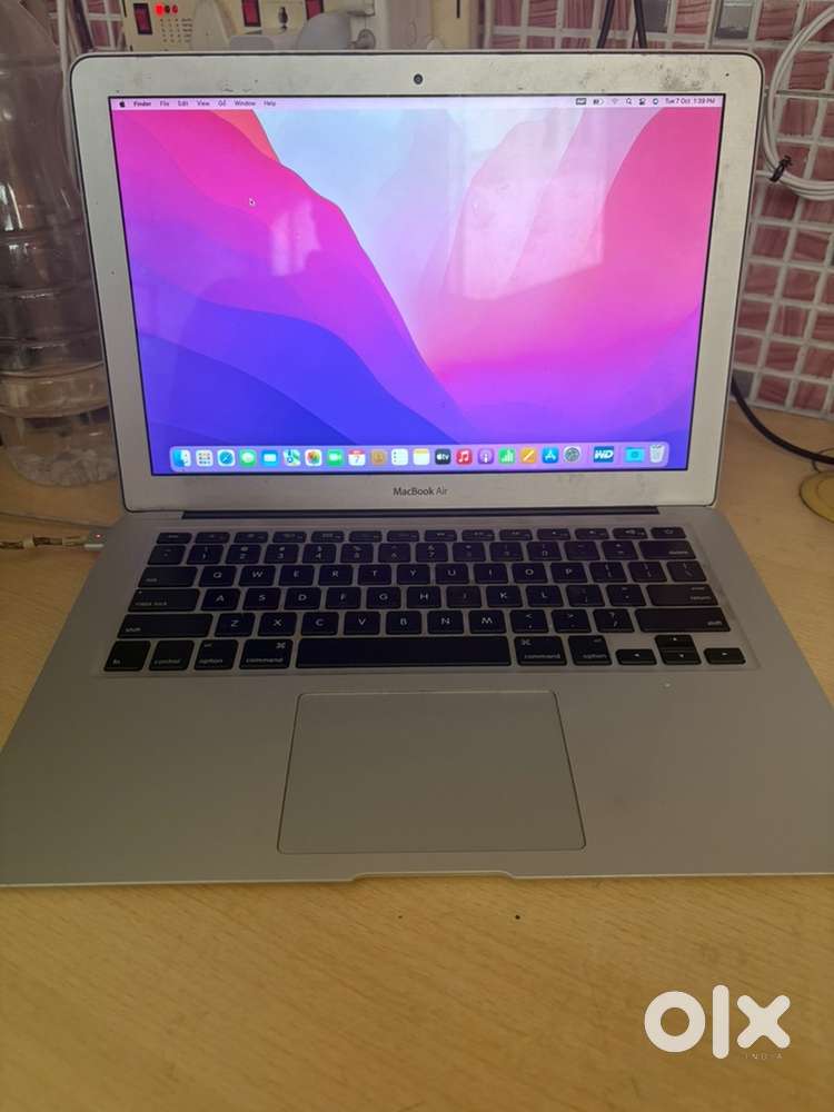 Macbook Air 2015 model