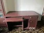 2 tables for sale at Rs 4000
