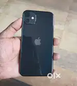 iphone 11 64gb black in good condition