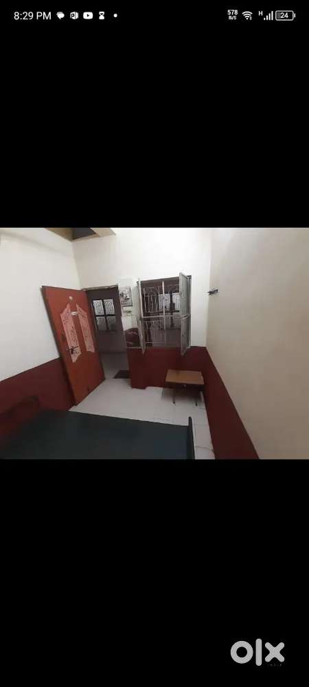 Bachelor rooms atrached bathroom monthly rent near Railwaystation Tup