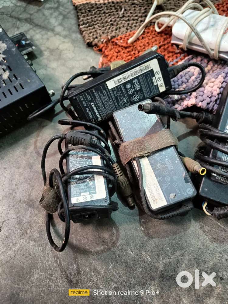 Laptops charger dell/hp/lenovo