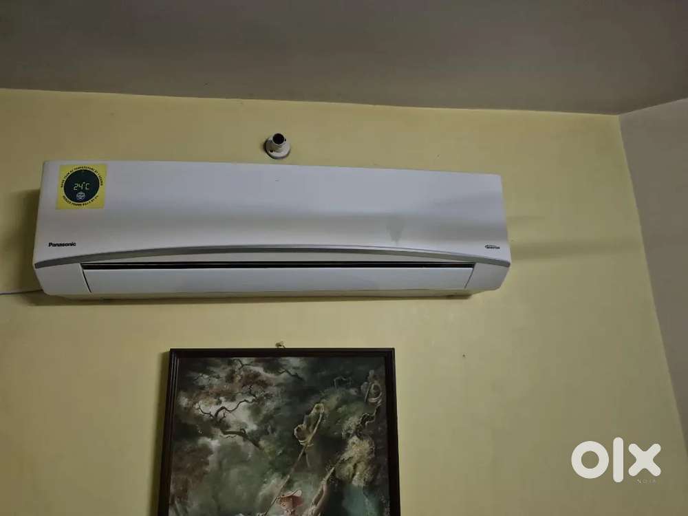 Panasonic ac 4 year old mint condition. 2 pic available