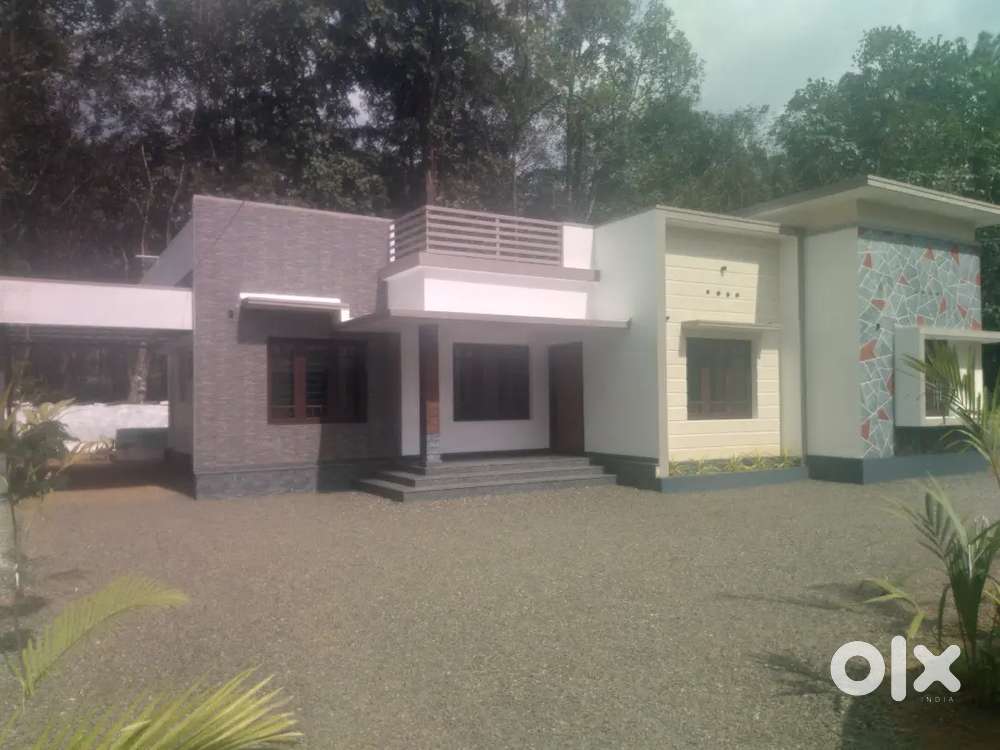 Kohippele 55ലക്ഷം 3ബഡ്‌റൂം അറ്റാച്ഡ് കേണർ വെള്ളം 10 സെന്റ്
