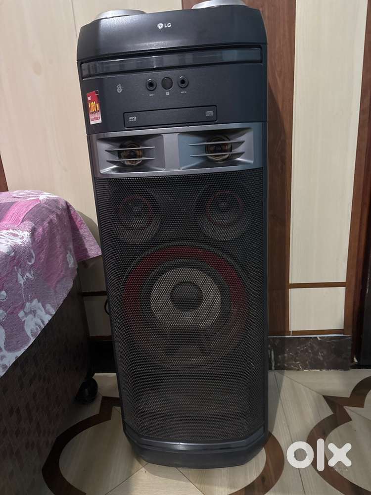 LG OK F8” / 1000 W party speaker with Bass Blast+