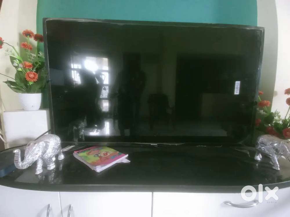 Samsung 46inch Tv full hd and Android 4k