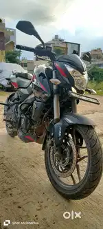 Bajaj Pulsar NS200 (2023) - Well maintained, First Owner