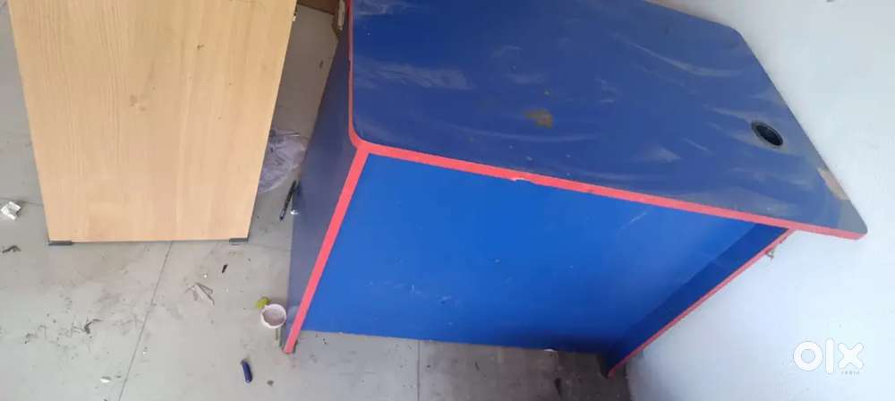 Computer table 2