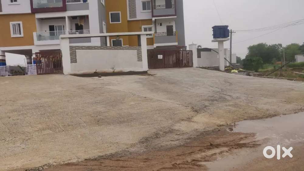 Ready to occupy RERA FLATS FOR SALE (4200/SFT+Amenities) UDS-50SQYards
