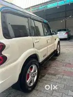 Mahindra Scorpio 2019 Diesel 100000 Km Driven