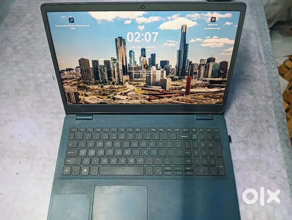 DELL RYZEN Laptop With Blutooth Mouse and charger