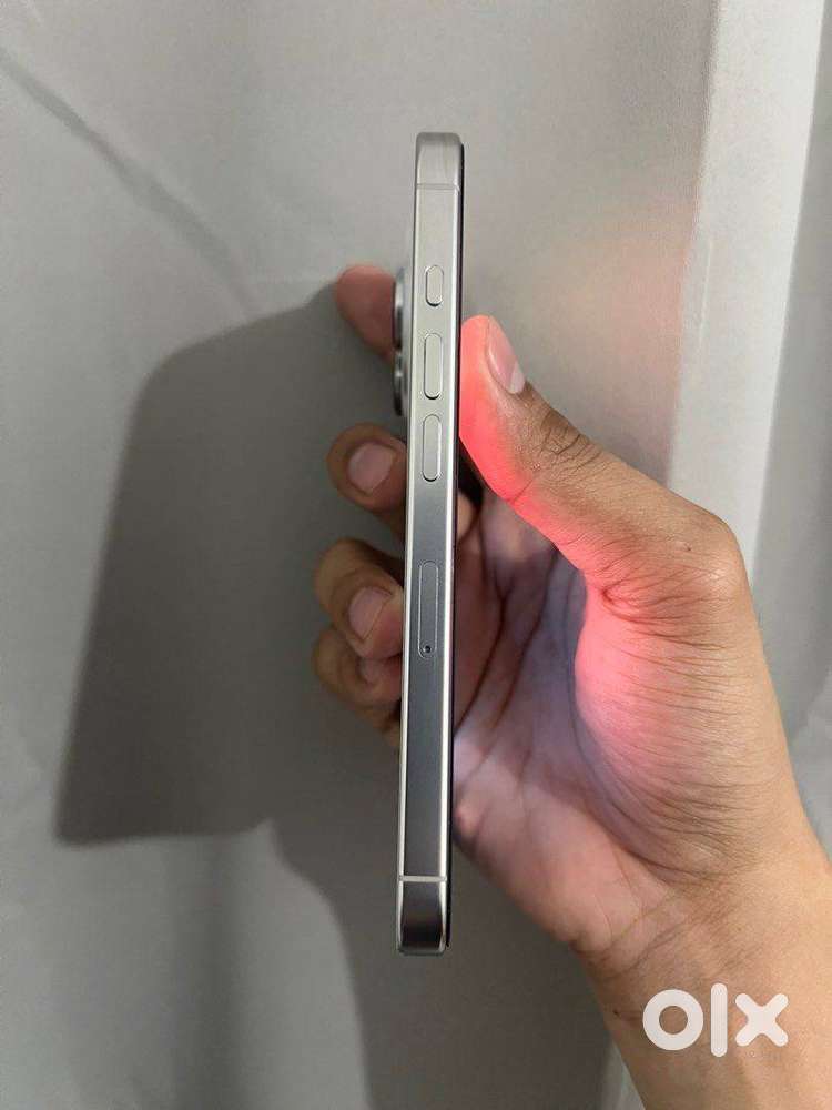 Selling iPhone 15 Pro Open Box Piece, 98% Battery with Variant 128 GB.