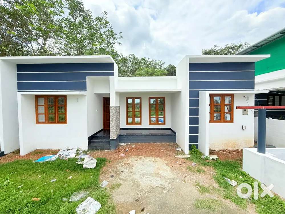 പേഴ്‌സിൽ ഒതുങ്ങുന്ന സ്വപ്ന ഭവനം -03 BHK @ NJALIYAKUZHI
