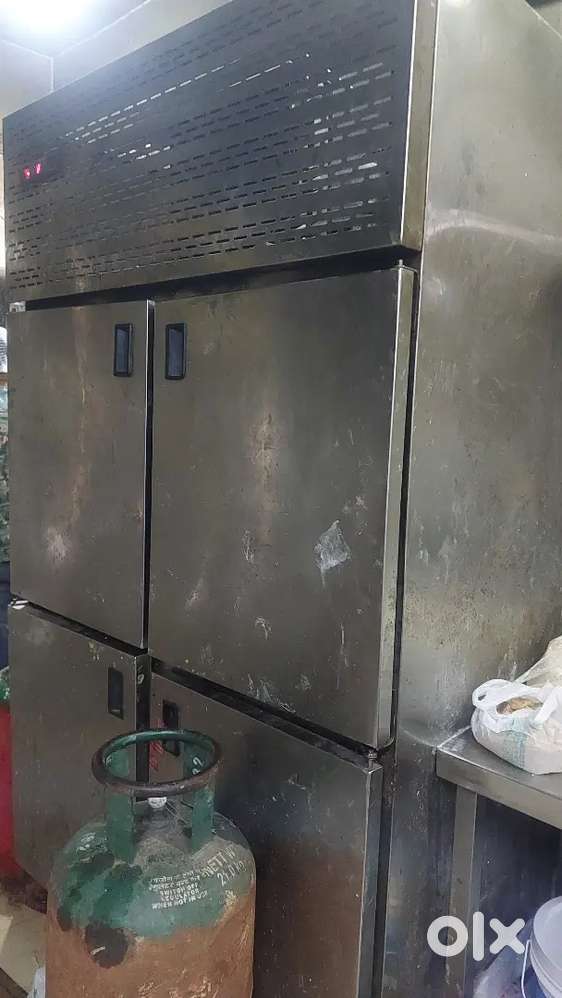 Standing Freeź for restaurant