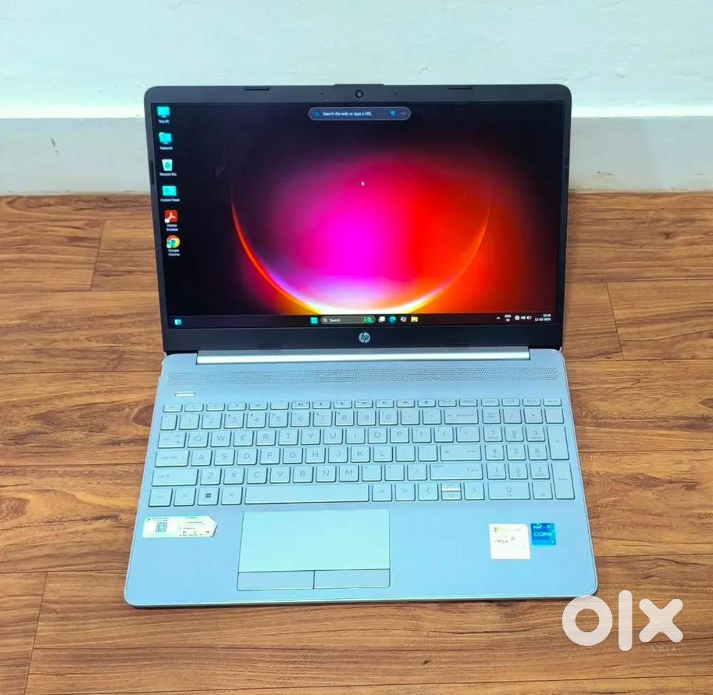HP 15 - SILVER LAPTOP