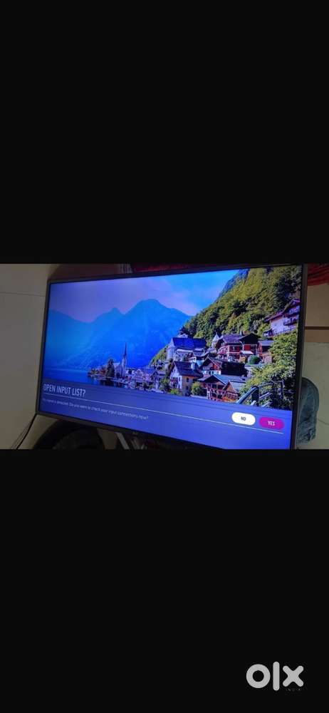 Lg 43inch 4k smart  few line u can see pic