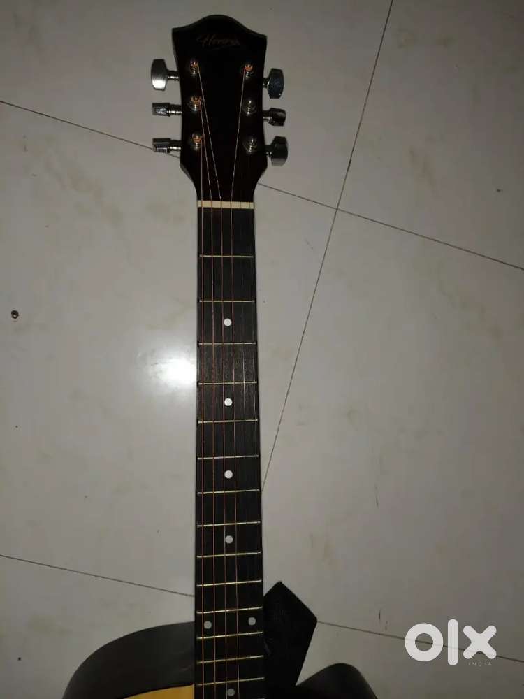 Henrix 40C 40 Inches Basswood Cutaway Acoustic Guitar