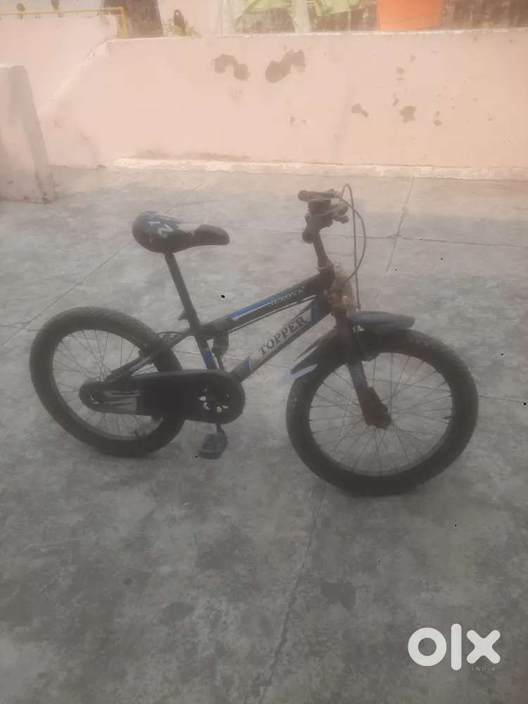 My brand is hero company and the cycle age is around six month ago .