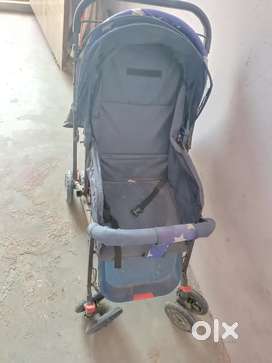 Pram (stroller)
