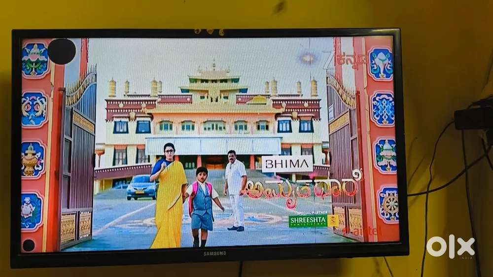 We are selling samsung 32 inches tv