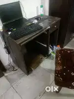 Wooden computer table